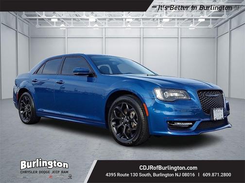 2023 Chrysler 300 Touring