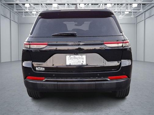 2022 Jeep Grand Cherokee Altitude