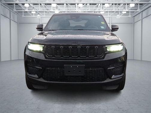 2022 Jeep Grand Cherokee Altitude