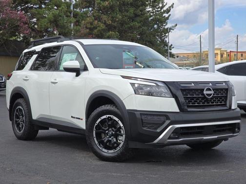 2025 Nissan Pathfinder Rock Creek
