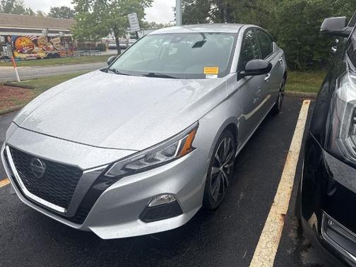 2022 Nissan Altima 2.5 SR