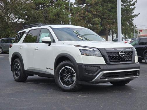 2025 Nissan Pathfinder Rock Creek