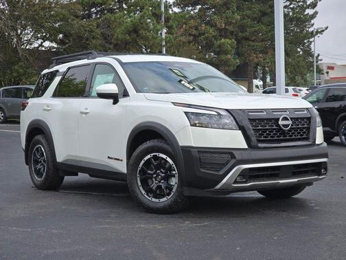 2025 Nissan Pathfinder Rock Creek