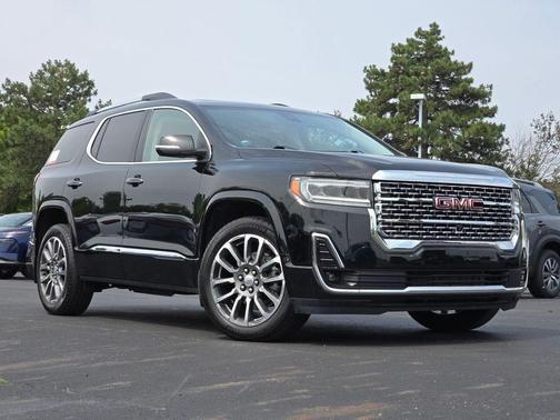 2022 GMC Acadia Denali