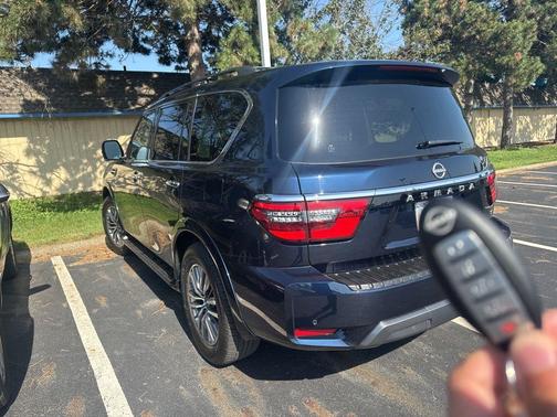 2022 Nissan Armada SL