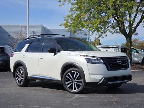 2024 Nissan Pathfinder Platinum
