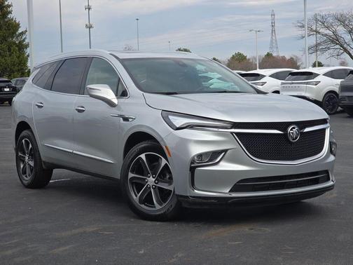 2022 Buick Enclave Essence
