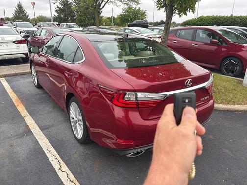 2017 Lexus ES 350 Base