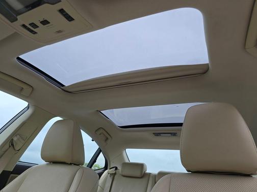 2017 Lexus ES 350 Base