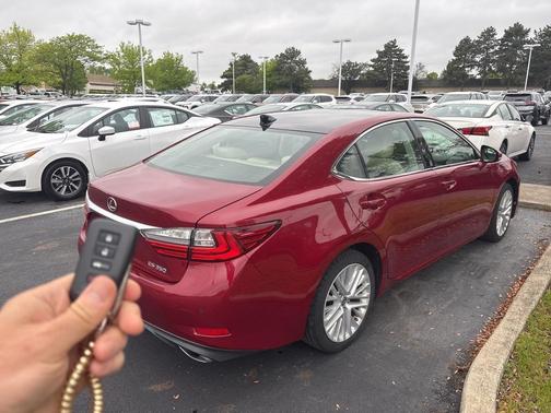 2017 Lexus ES 350 Base