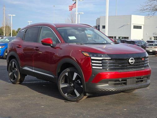 2025 Nissan Kicks SR