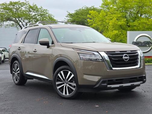 2024 Nissan Pathfinder Platinum