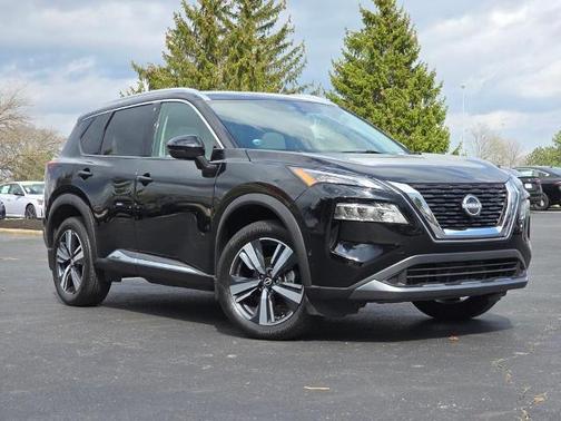 Black 2023 Nissan Rogue SL