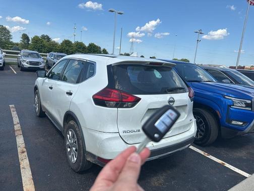 2017 Nissan Rogue S