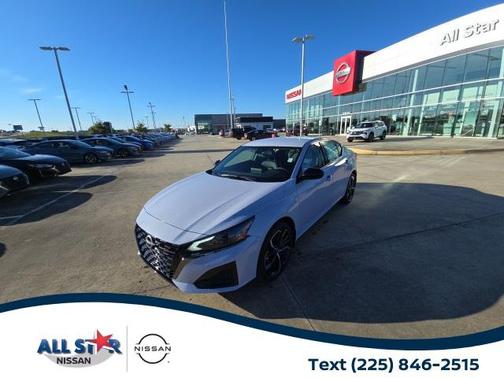 2025 Nissan Altima SR FWD