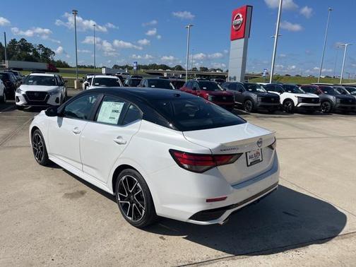 2025 Nissan Sentra SR