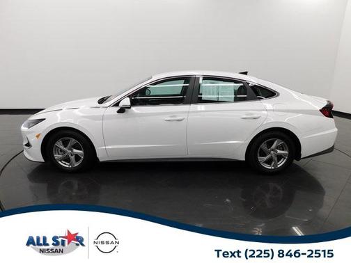 2023 Hyundai SONATA SE