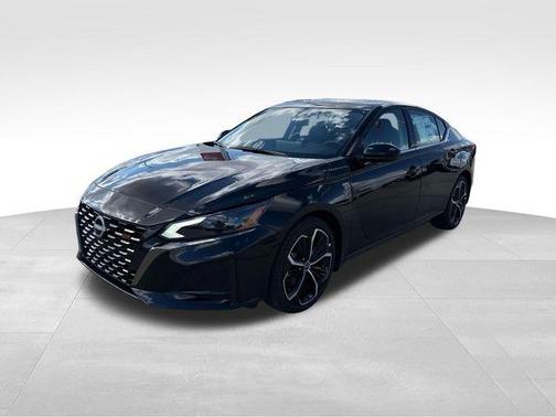 2025 Nissan Altima SR FWD