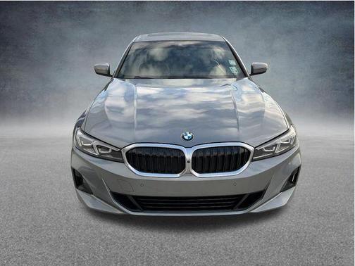 Skyscraper Grey Metallic 2023 BMW 330 330i