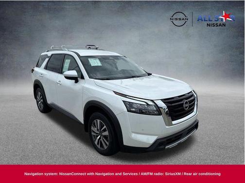 Everest White Pearl Tricoat 2025 Nissan Pathfinder SL 4WD