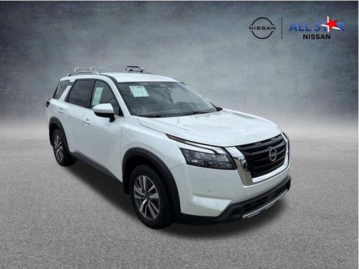 Everest White Pearl Tricoat 2025 Nissan Pathfinder SL 4WD