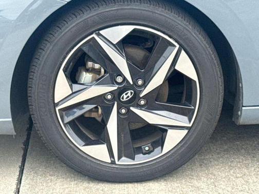 Electric Shadow 2023 Hyundai ELANTRA SEL
