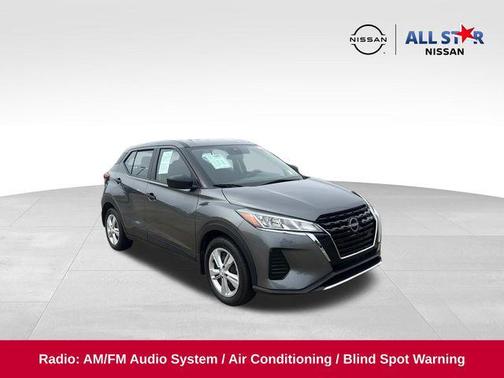 Gun Metallic 2024 Nissan Kicks S