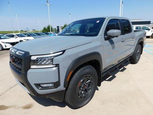 2025 Nissan Frontier PRO-X