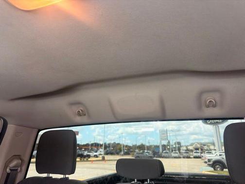 Bright White Clearcoat 2016 RAM 1500 Tradesman