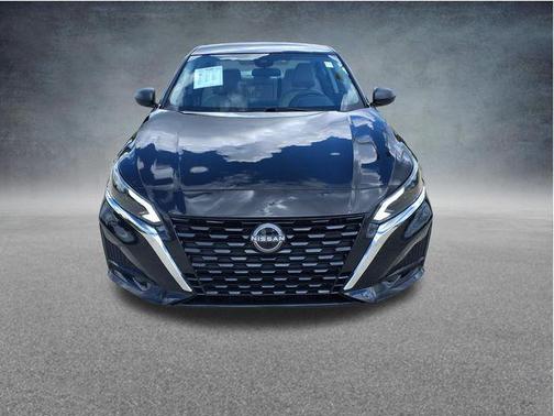 Super Black Clearcoat 2025 Nissan Altima 2.5 SV