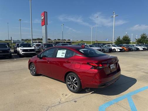 2025 Nissan Versa 1.6 SV