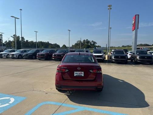 2025 Nissan Versa 1.6 SV