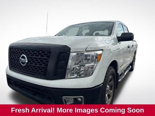 2017 Nissan Titan S
