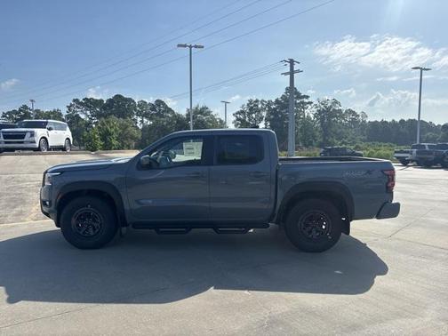 2025 Nissan Frontier PRO-X