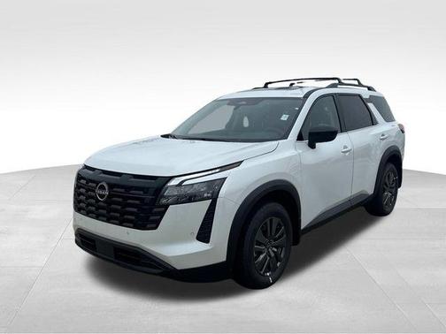 Everest White Pearl Tricoat 2026 Nissan Pathfinder SV