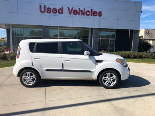 2010 Kia Soul +