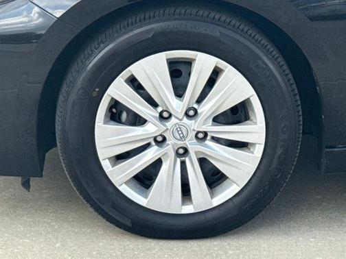 Super Black 2025 Nissan Sentra S