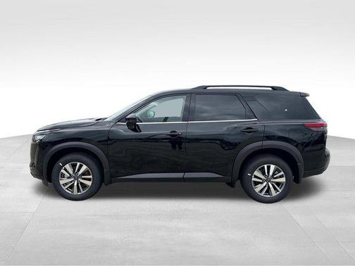Super Black 2026 Nissan Pathfinder SL