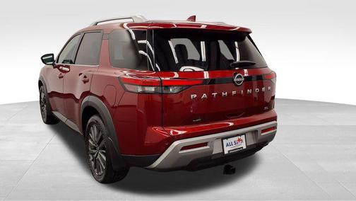 2024 Nissan Pathfinder SL FWD