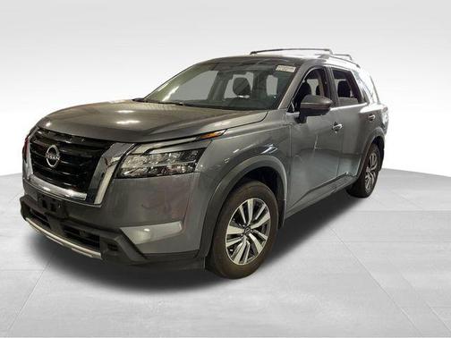 Gun Metallic 2024 Nissan Pathfinder SL FWD