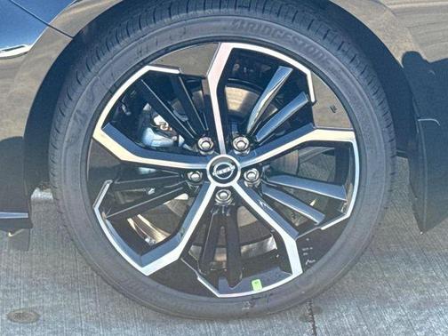 2026 Nissan Altima SR FWD