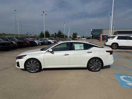 2025 Nissan Altima 2.5 SL