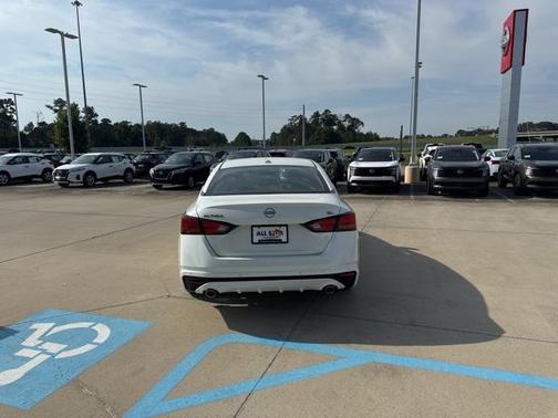 2025 Nissan Altima 2.5 SL