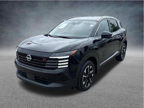 Super Black 2025 Nissan Kicks SR