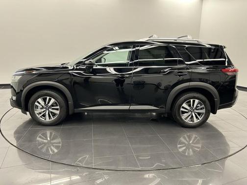 2024 Nissan Pathfinder SL FWD