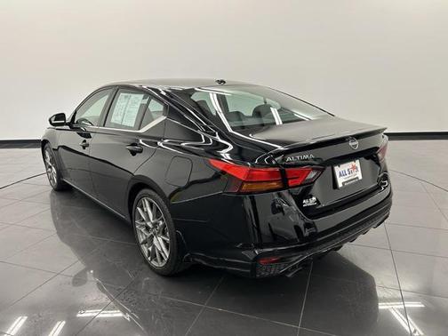 2024 Nissan Altima SR VC-Turbo FWD