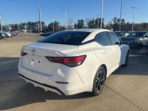 2025 Nissan Sentra SV