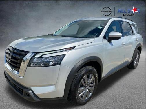 Brilliant Silver Metallic 2025 Nissan Pathfinder SV FWD