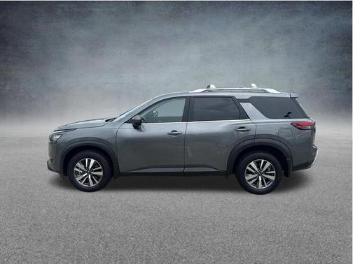 Gun Metallic 2025 Nissan Pathfinder SL 4WD