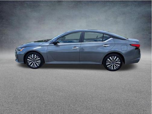 Gun Metallic 2025 Nissan Altima 2.5 SV